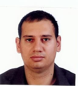 Dr. Antonis Papadakis